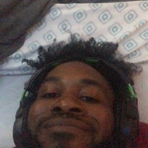 Meet your Posher, Damon